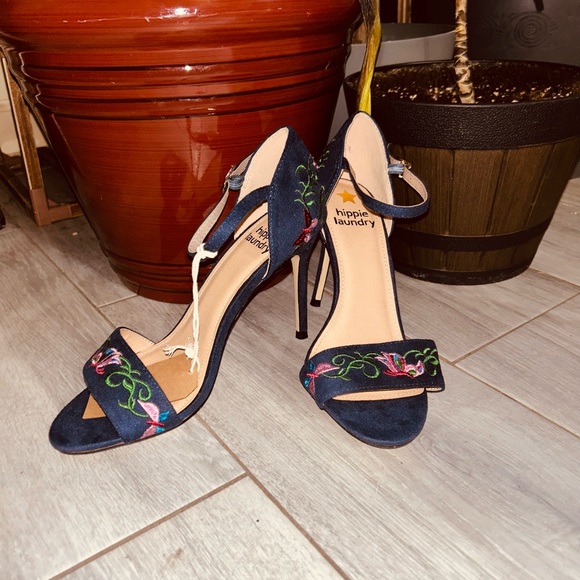 hippie laundry Shoes - Hippie laundry floral heels